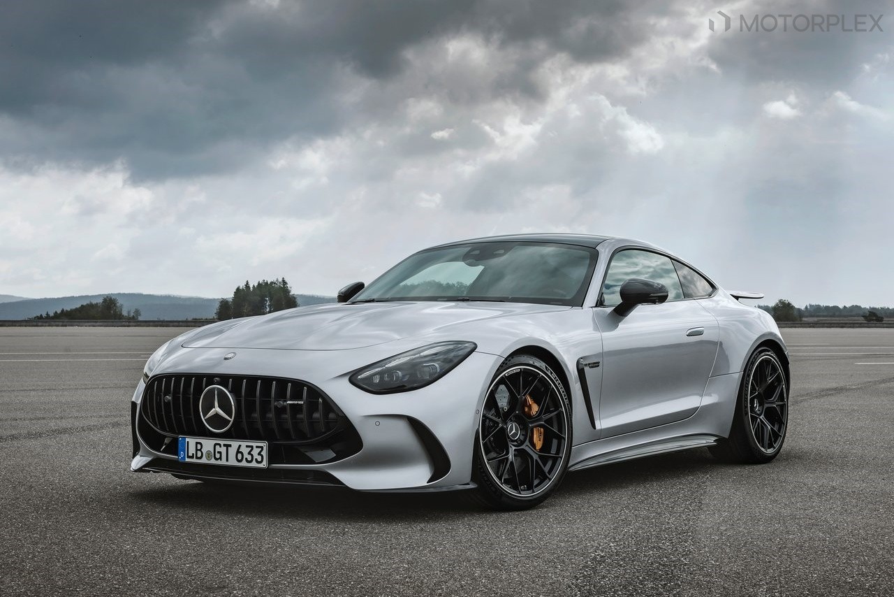 벤츠 신형 AMG GT 공개, ‘V8, 577마력, AWD탑재’