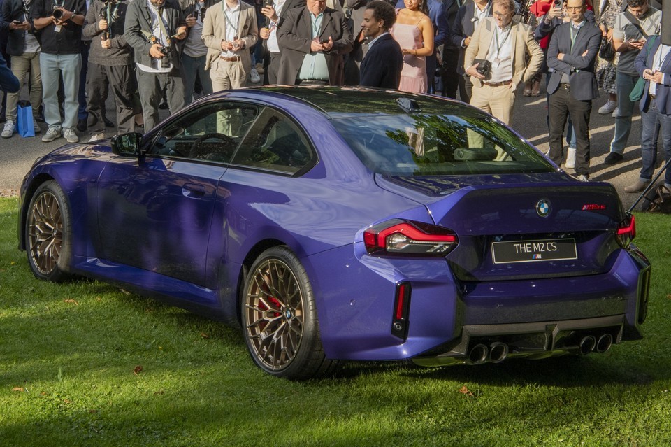 BMW M2 CS