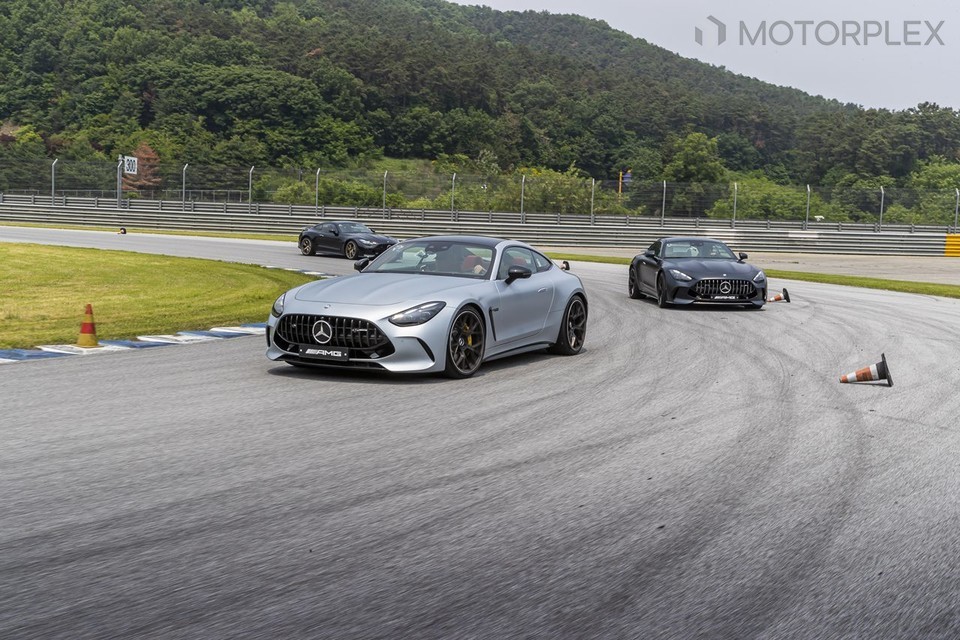 메르세데스-AMG GT 55 4매틱+