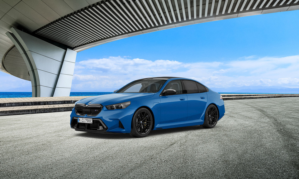 BMW M5 젠시안 블루 에디션