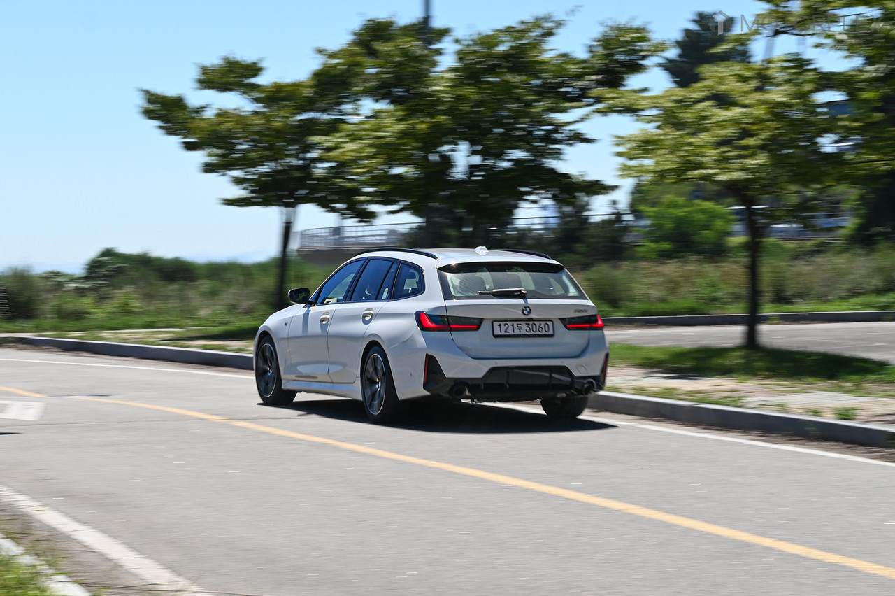 BMW 320i 투어링 MSP