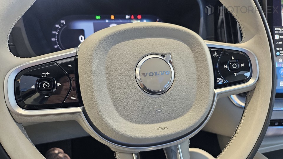 볼보 XC60