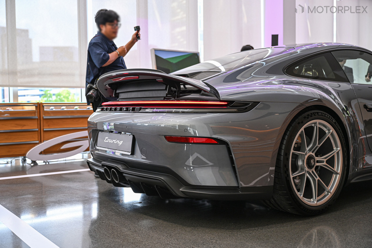 포르쉐 911 GT3 투어링 패키지