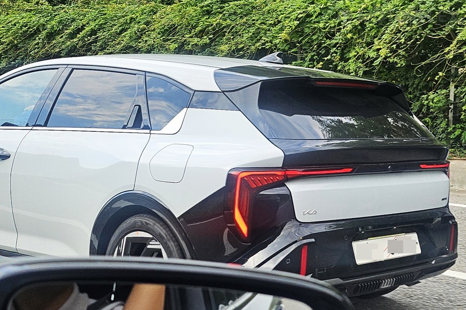 기아 K4 해치백